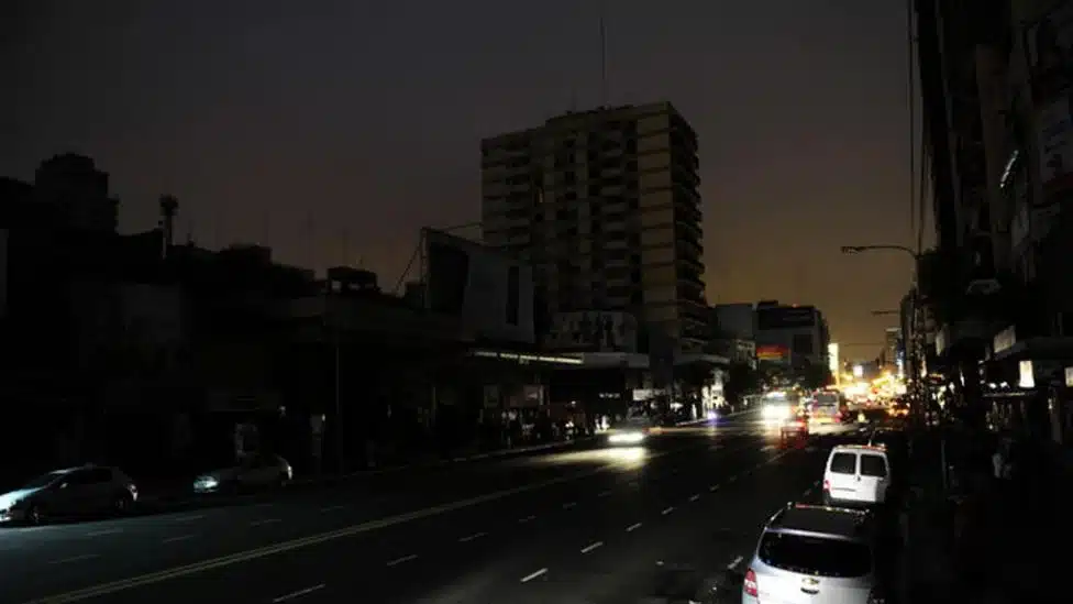 Cortes de luz en AMBA: 15.000 usuarios sin energía eléctrica — Imagen 1