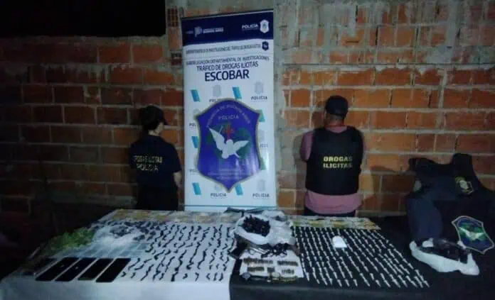 Detienen personas y incautan drogas en Escobar: El procedimiento se realizó e…