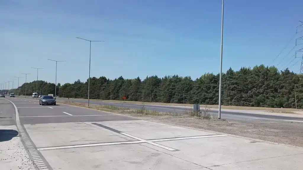 Vecinos protestan por cortes de luz en Canning y San Vicente — Imagen 1