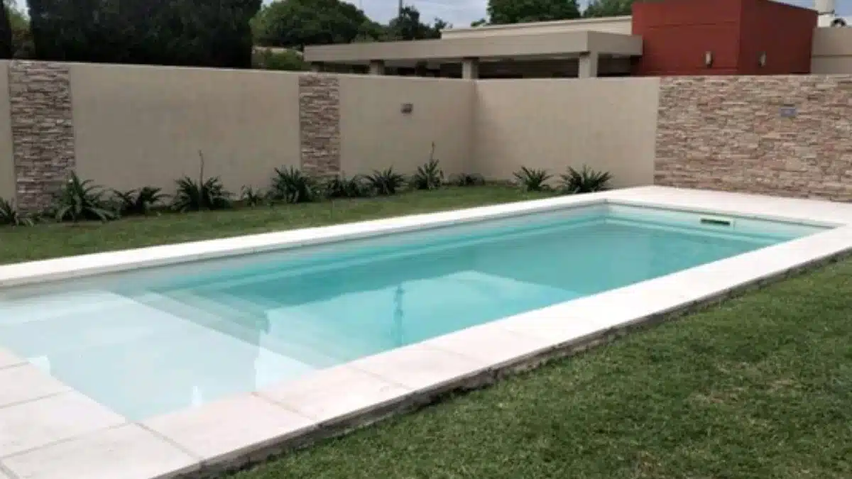 Heladerías triunfan en Canning mientras piletas arrancan irregularmente —…