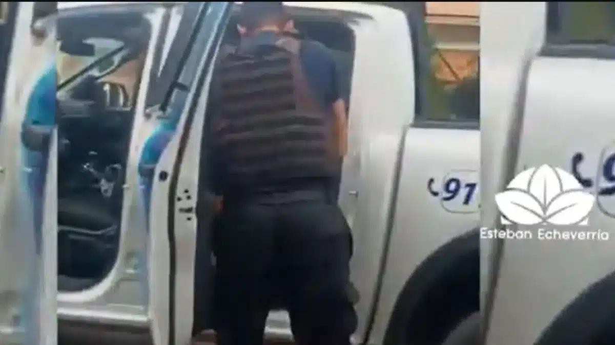 Detienen a Esteban Echeverría por robo de camioneta en 9 de abril. — Imagen 1