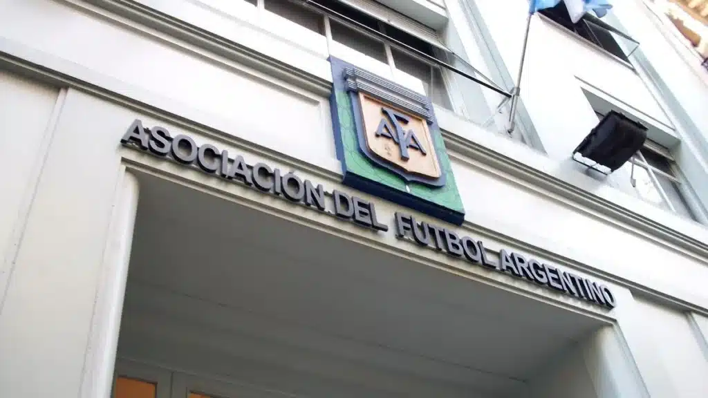 La AFA niega irregularidades contables y responde a la IGJ — Imagen 1