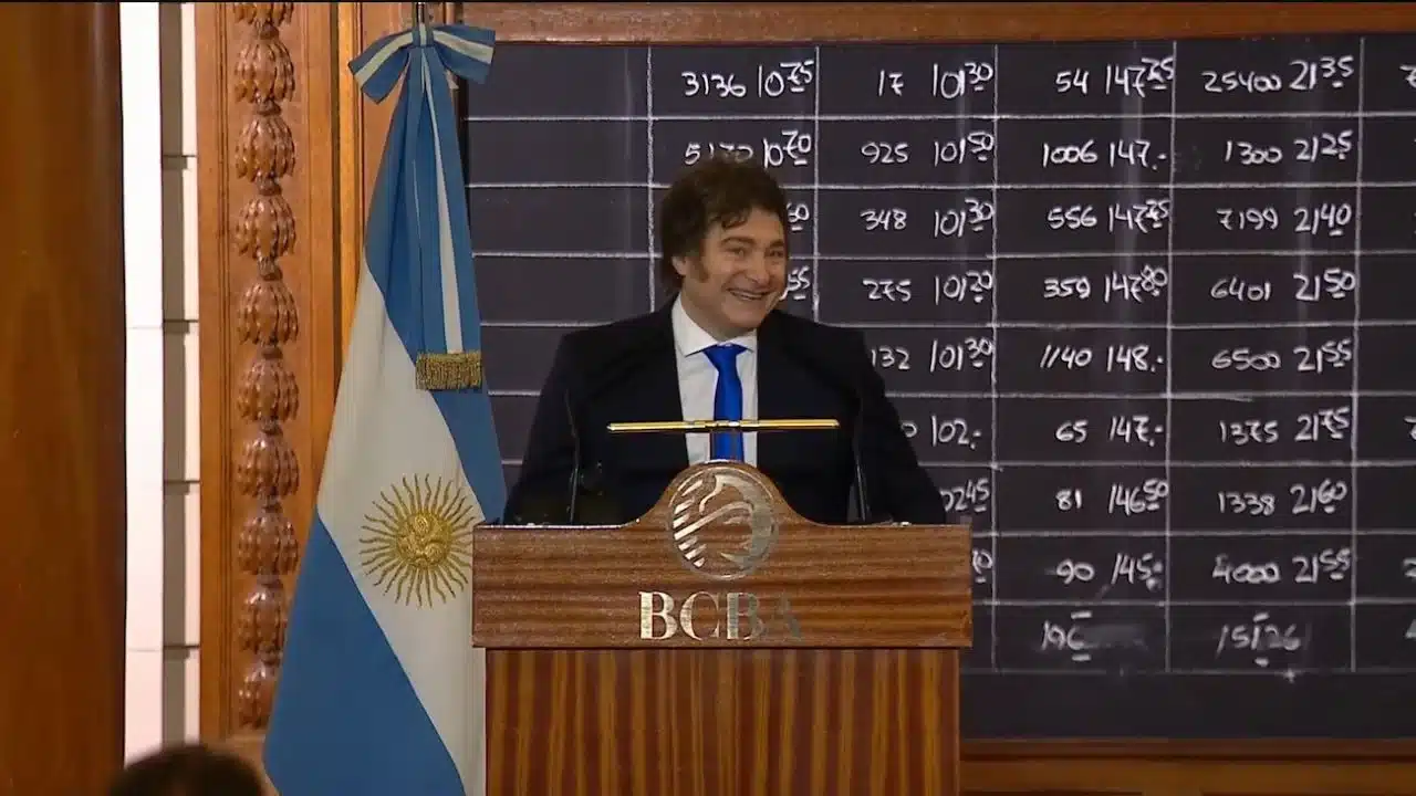 El gobierno desmintió el aumento de sueldo de Milei pero confirmó los aumentos…