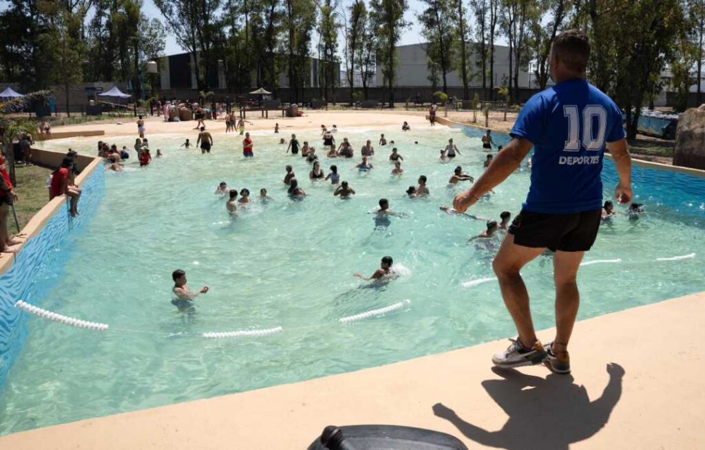 Polideportivo DAM abre temporada alta con nuevos horarios y actividades —…