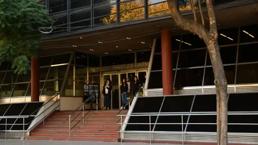 Servicios públicos en Esteban Echeverría para Año Nuevo — Imagen 1