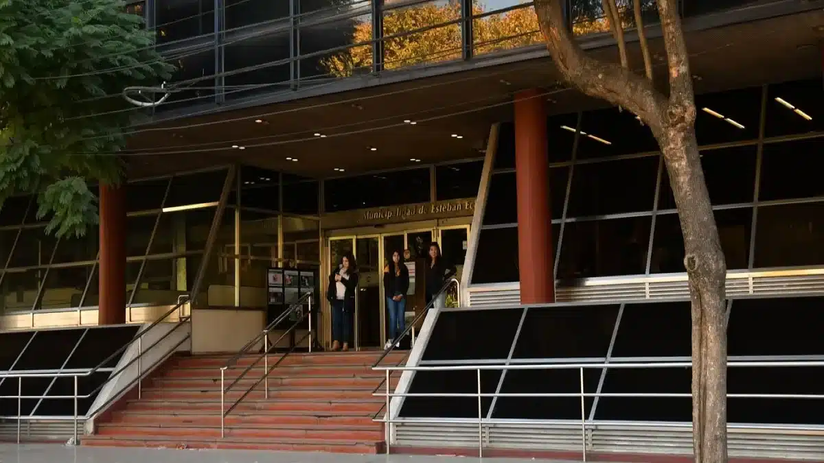 Servicios públicos en Esteban Echeverría para Año Nuevo — Imagen 1