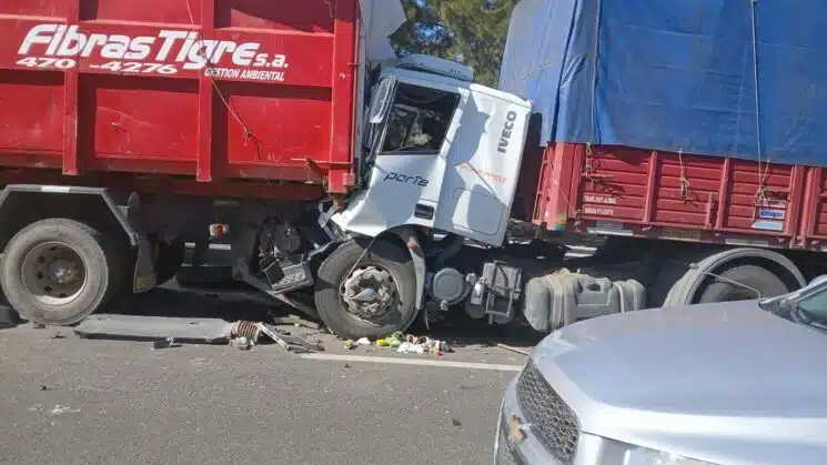 Choque en cadena sobre Panamericana deja heridos y demoras — Imagen 1