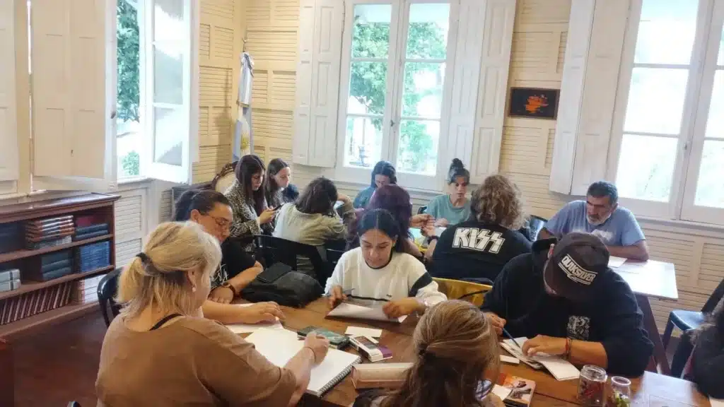 Tigre desarrolla creatividad en Clínica de Ilustración — Imagen 1