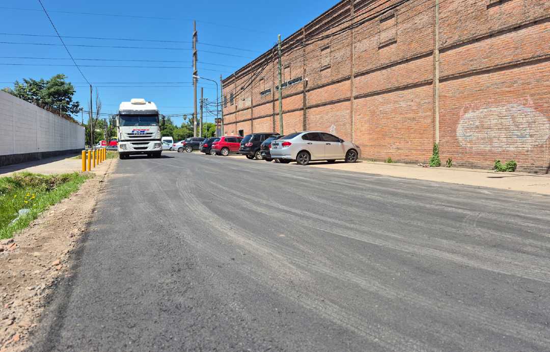 Zamora supervisa pavimentación en Don Torcuato — Imagen 1
