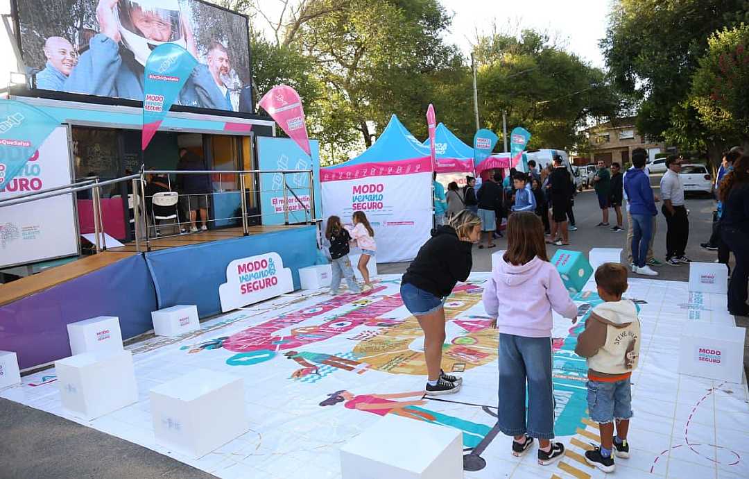 Ministro Marinucci y intendente Barrera promovieron seguridad vial en Villa…