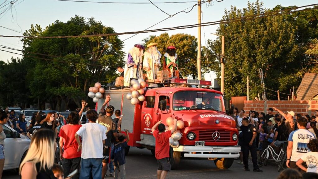 Los Reyes Magos en Alejandro Korn y San Vicente: Los Reyes Magos fueron escol…