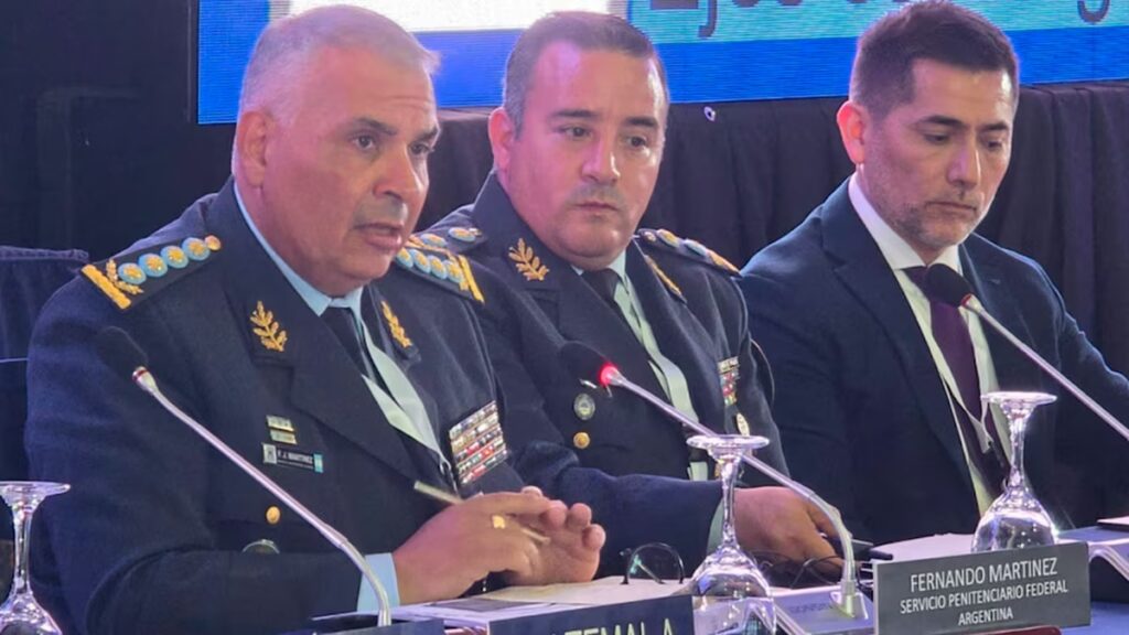 Allanamiento en Ezeiza por entrega de comida a presos en mal estado — Imagen 1