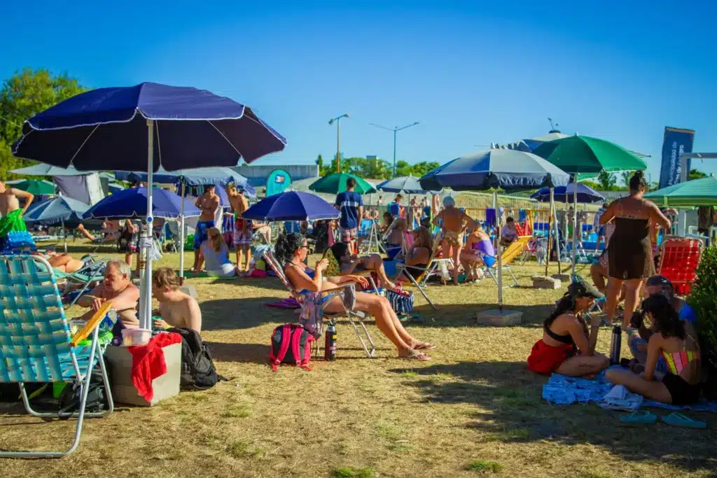 Verano en Tres de Febrero: temporada de pileta, actividades deportivas y…