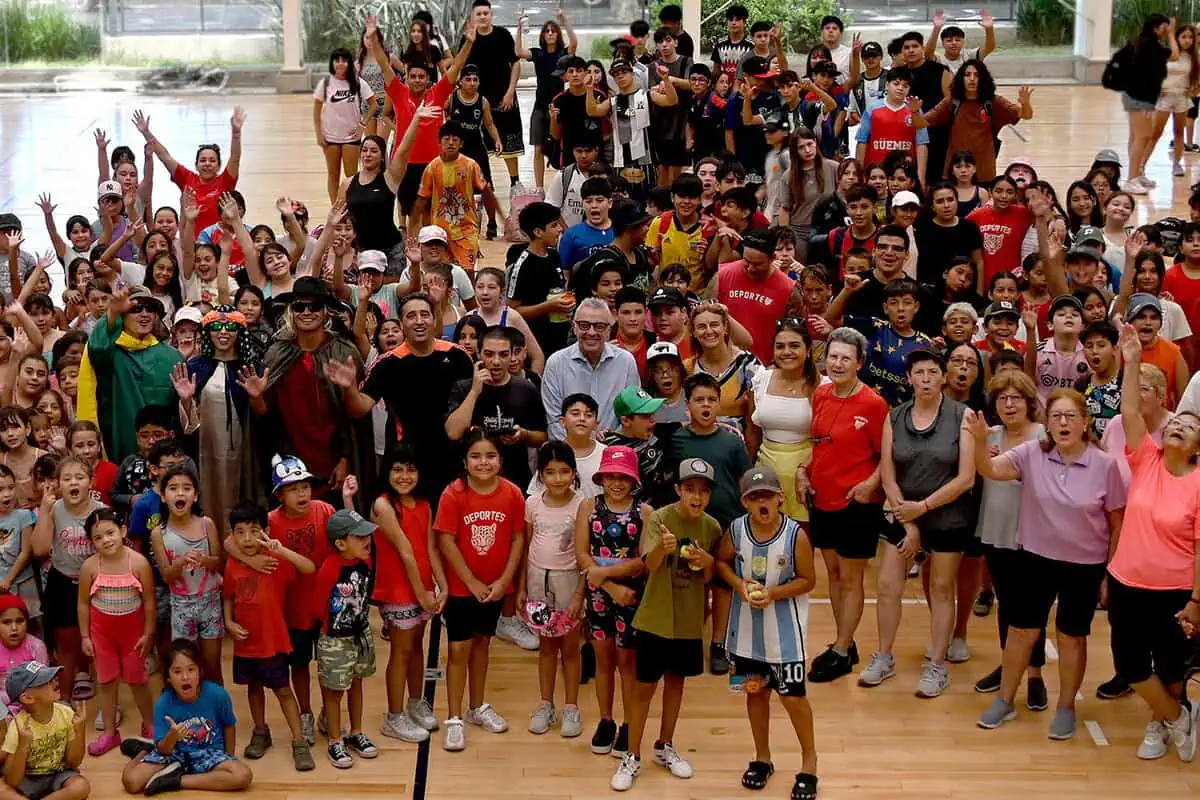 Colonia de Verano en Tigre arranca con éxito y amplia convocatoria — Imagen 1