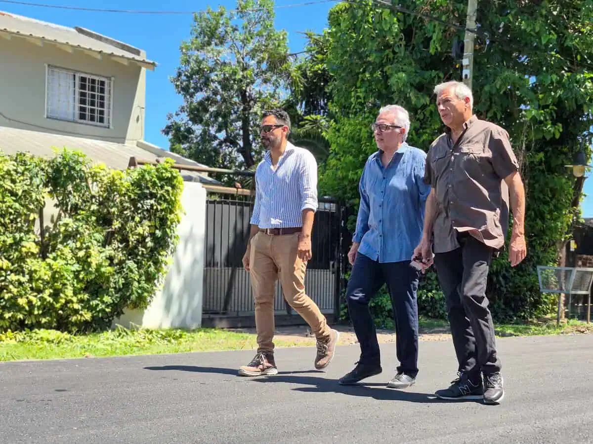 Julio Zamora supervisó una obra de pavimentación en Don Torcuato — Imagen 1