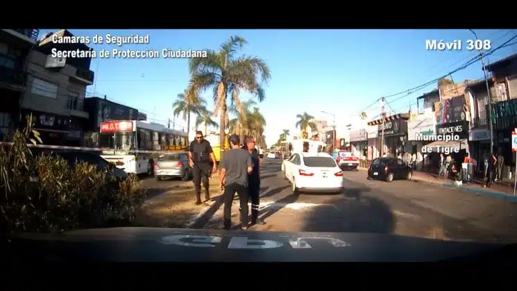 Choque en Pacheco: vehículo cambia de carril y volca contra una palmera —…