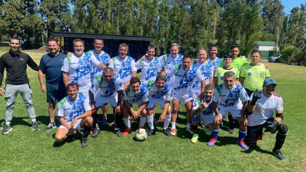 Saint Thomas Oeste golea a Fincas en Adues Sport: La categoría Supermáster de…