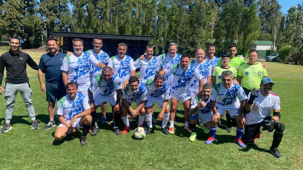 Saint Thomas Oeste golea a Fincas en Adues Sport: La categoría Supermáster de…