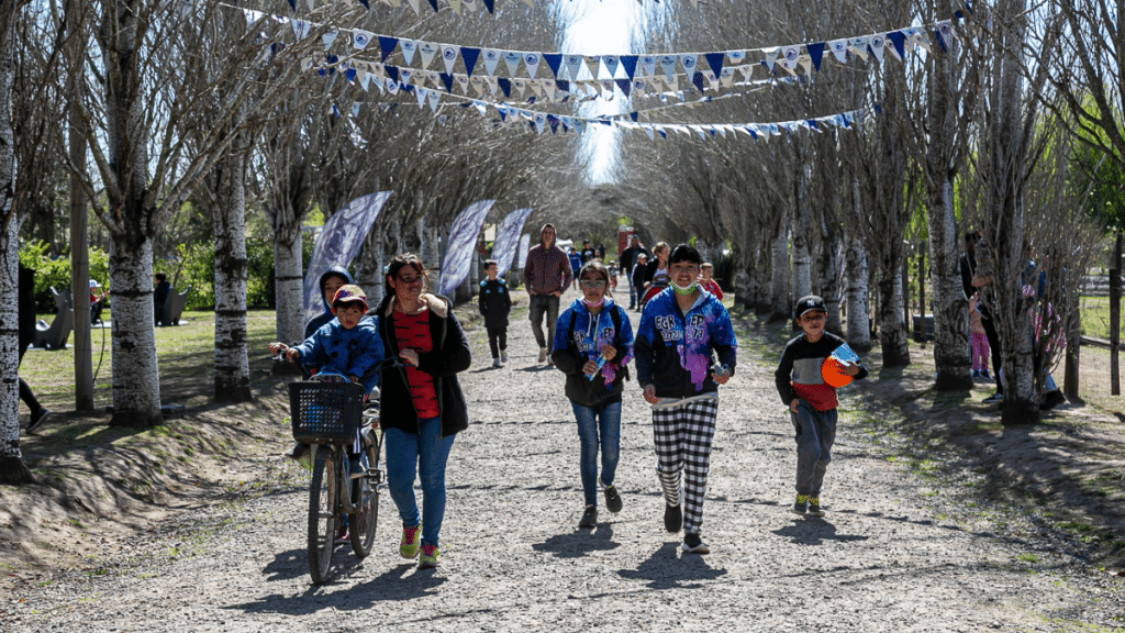 Almirante Brown: Granja Nocturna gratuita este finde