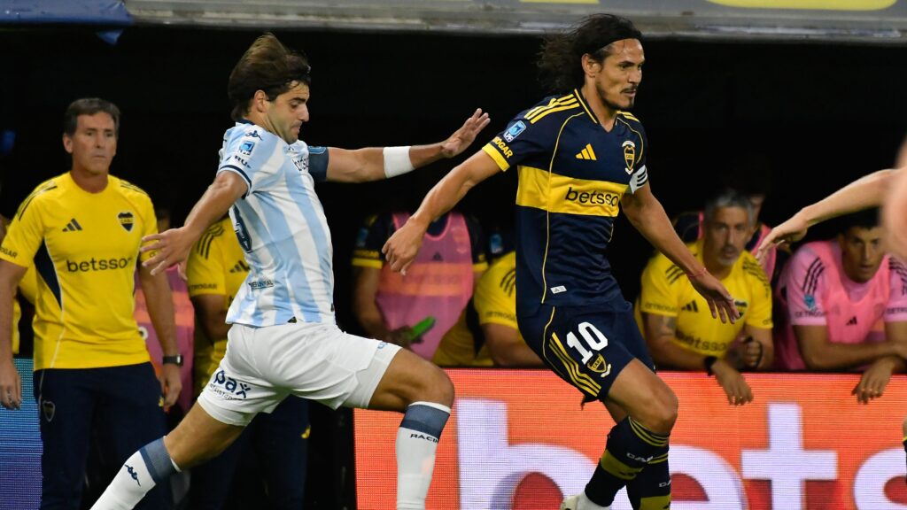 Boca y Racing empatan en un clásico clave