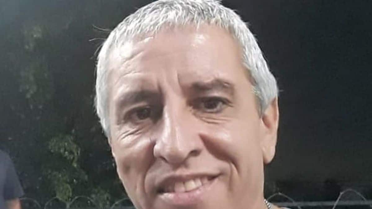 Buscan a hombre extraviado en Lanús