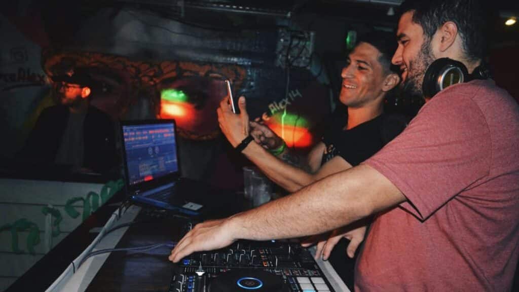 Fin de semana en San Vicente: karaoke, carnaval y festivales