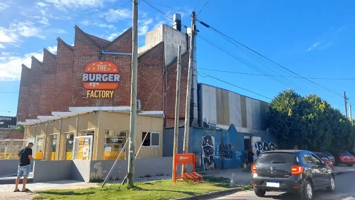 Incendio controlado en hamburguesería de Mar del Plata