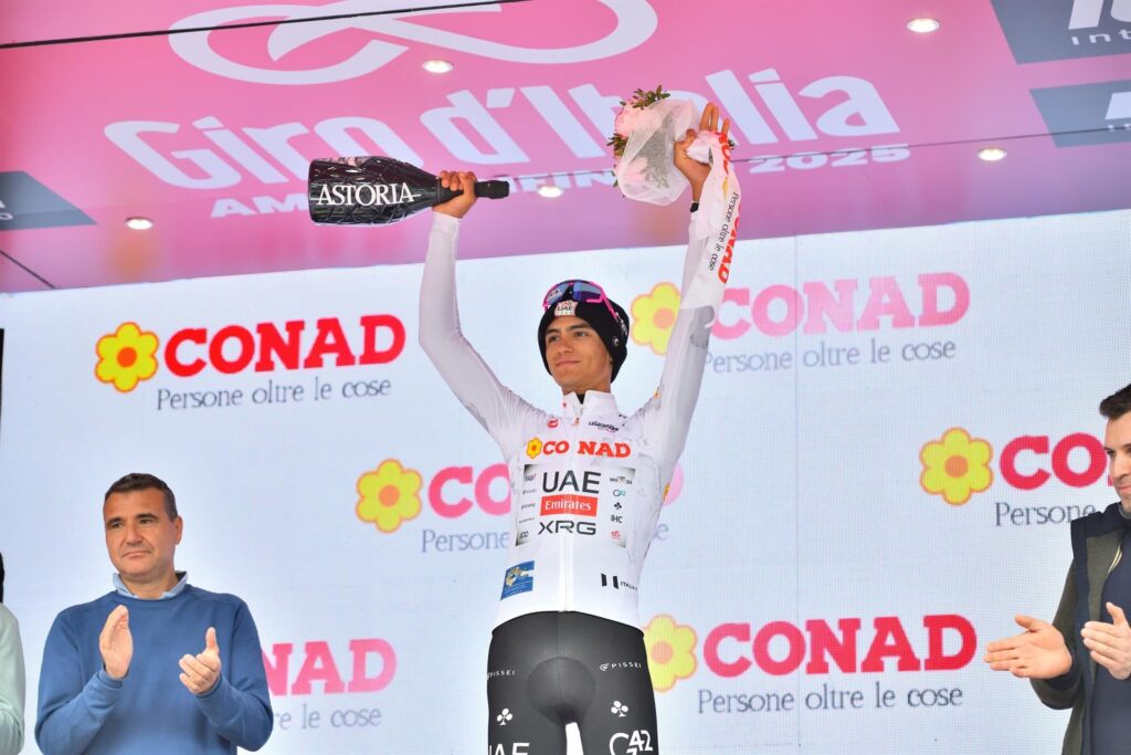 Isaac del Toro campeón del UAE Tour