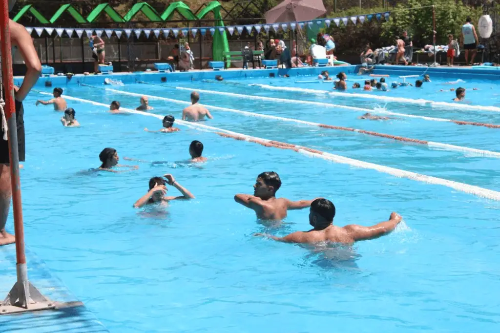 Jóvenes disfrutaron las colonias de verano en Morón