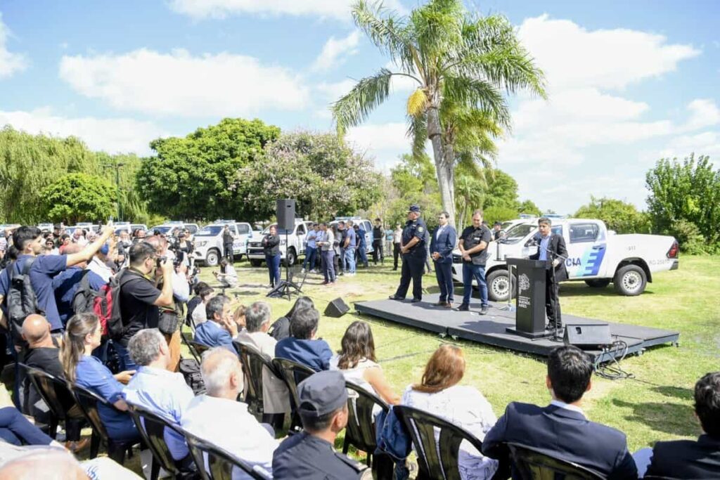 Kicillof entregó patrulleros en San Isidro