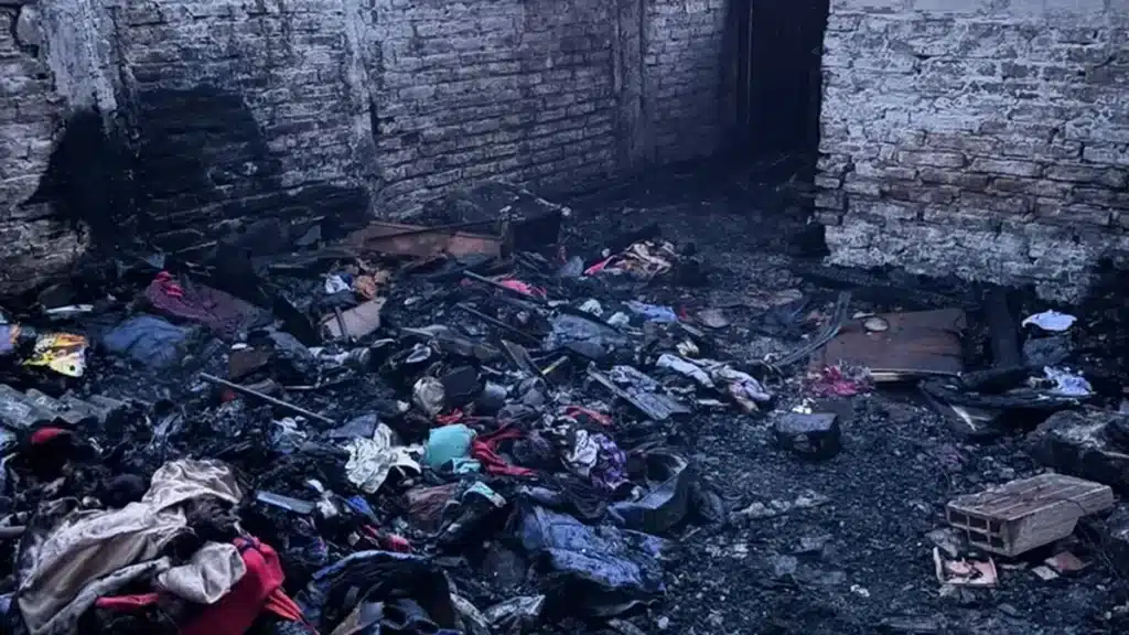 Lomas: Incendio destruye vivienda en Temperley