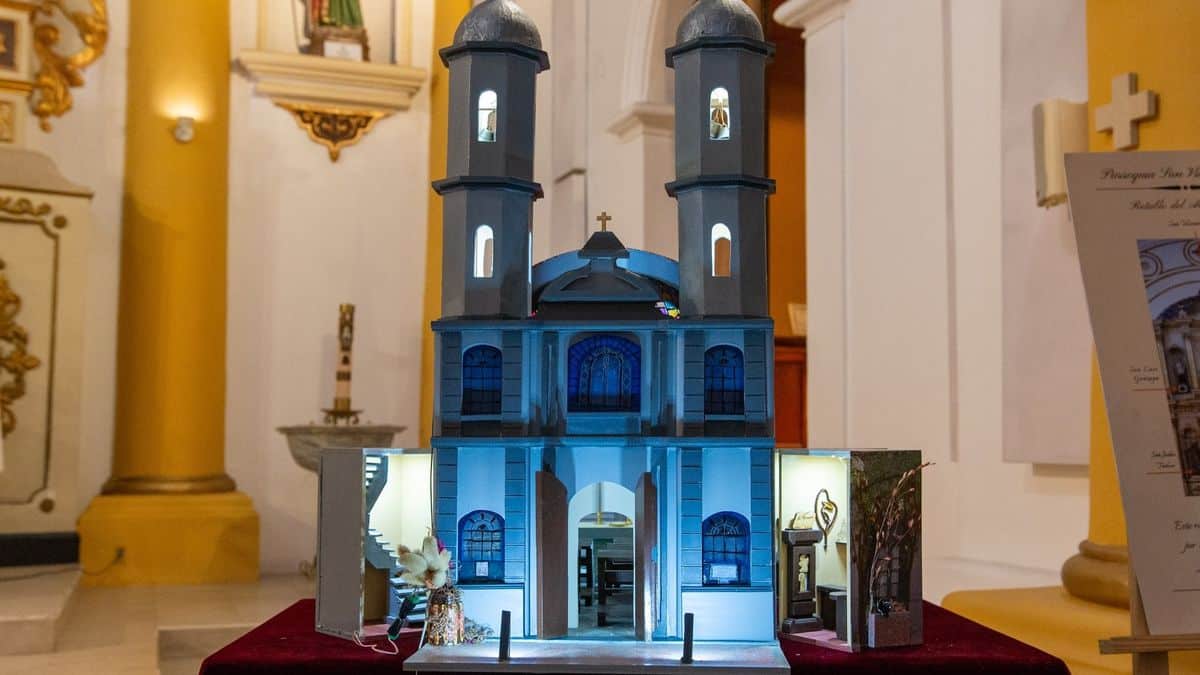Maqueta de parroquia creada para alumnos especiales
