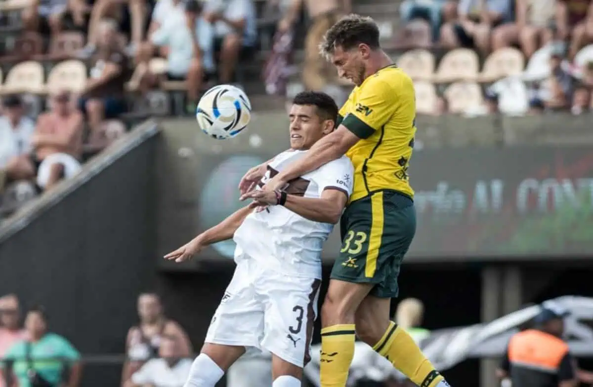 Platense y Defensa igualaron sin goles en Vicente López