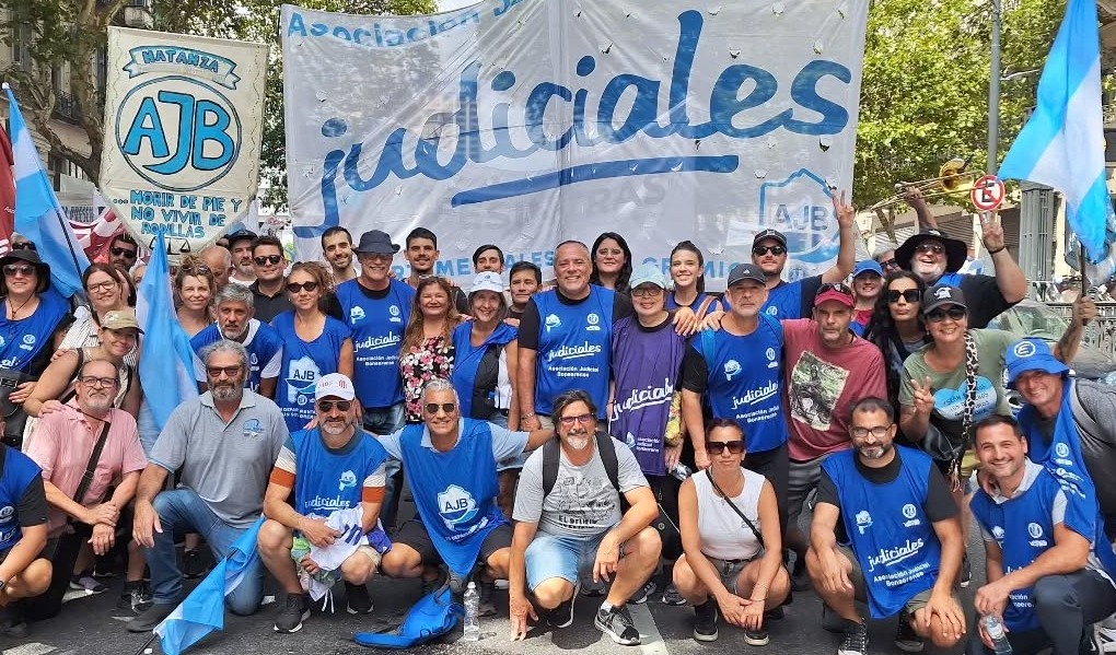 Trabajadores judiciales de Lomas no llegan a fin de mes