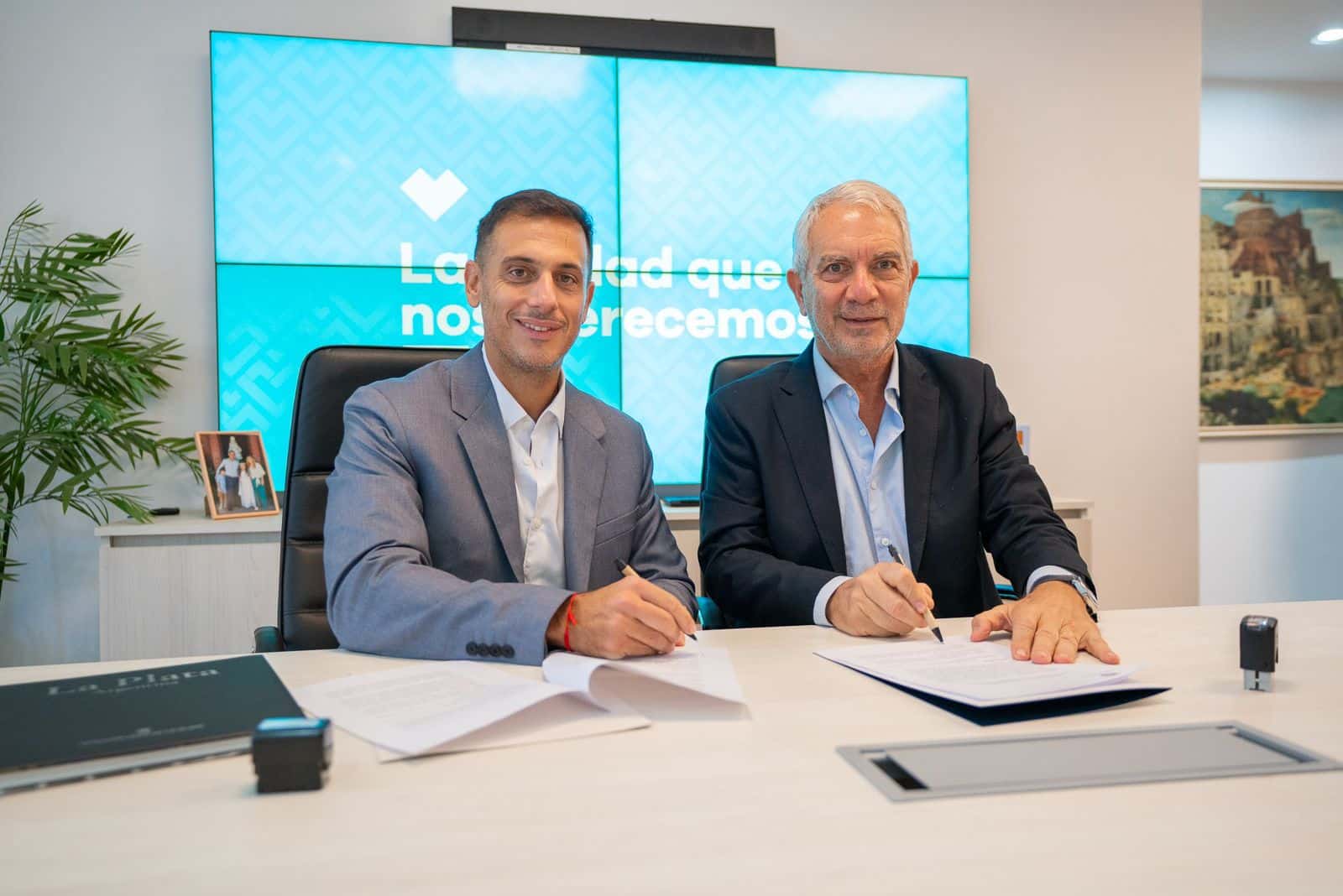 Alak y Álvarez se reunieron con la mira en la Gobernación