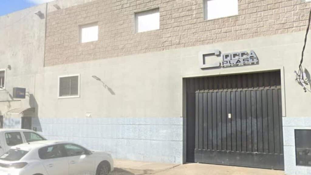 Banfield: empleados hallan fábrica cerrada y denuncian deuda