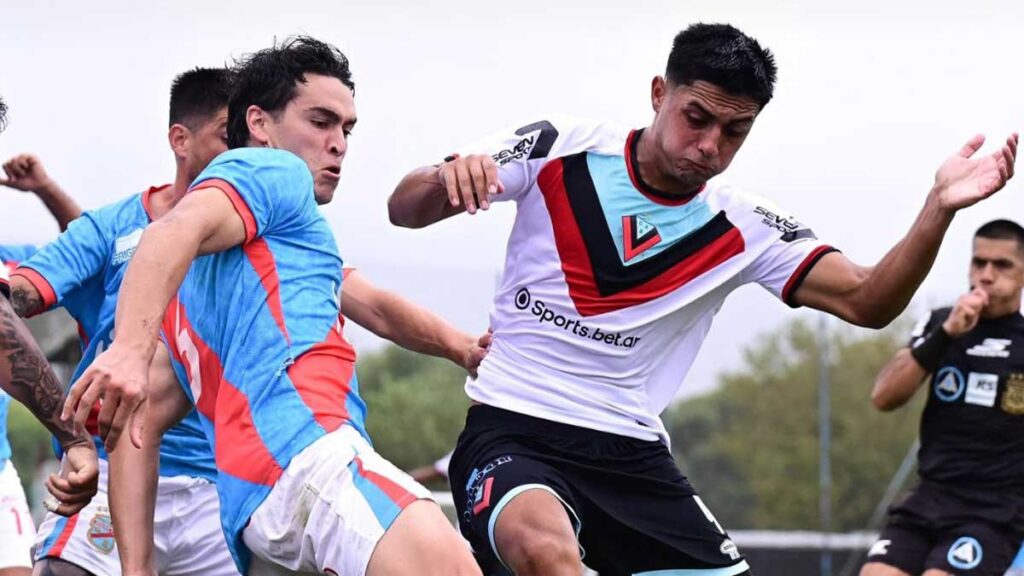 Brown de Adrogué sufrió una dura derrota ante Arsenal