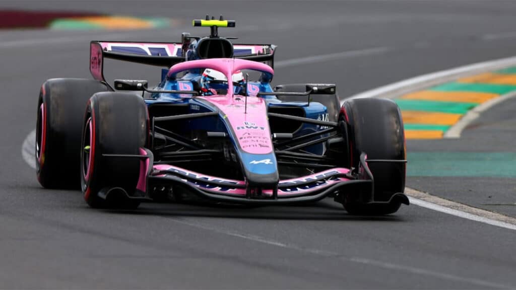 Colapinto 14° en Australia: Carrera con sanción y percance
