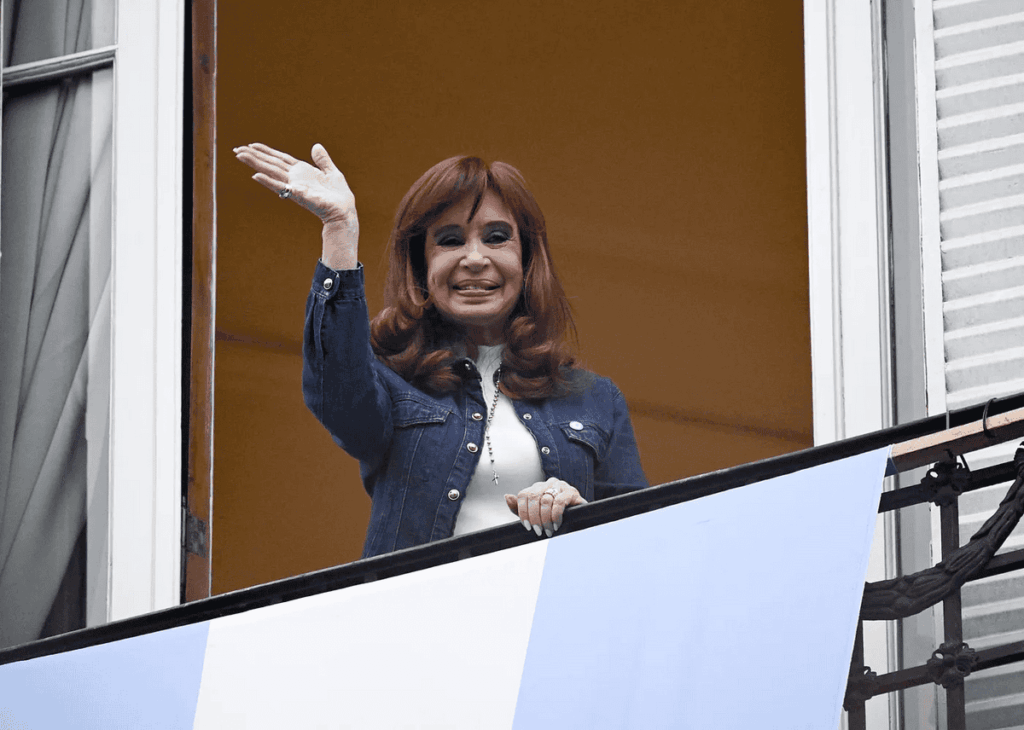 Cristina Kirchner celebra fallo por YPF y defiende expropiación