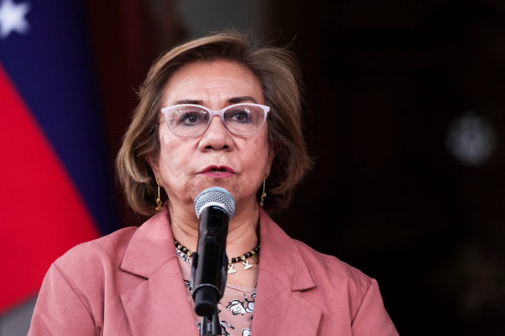 Ecuador mantiene aranceles a productos colombianos