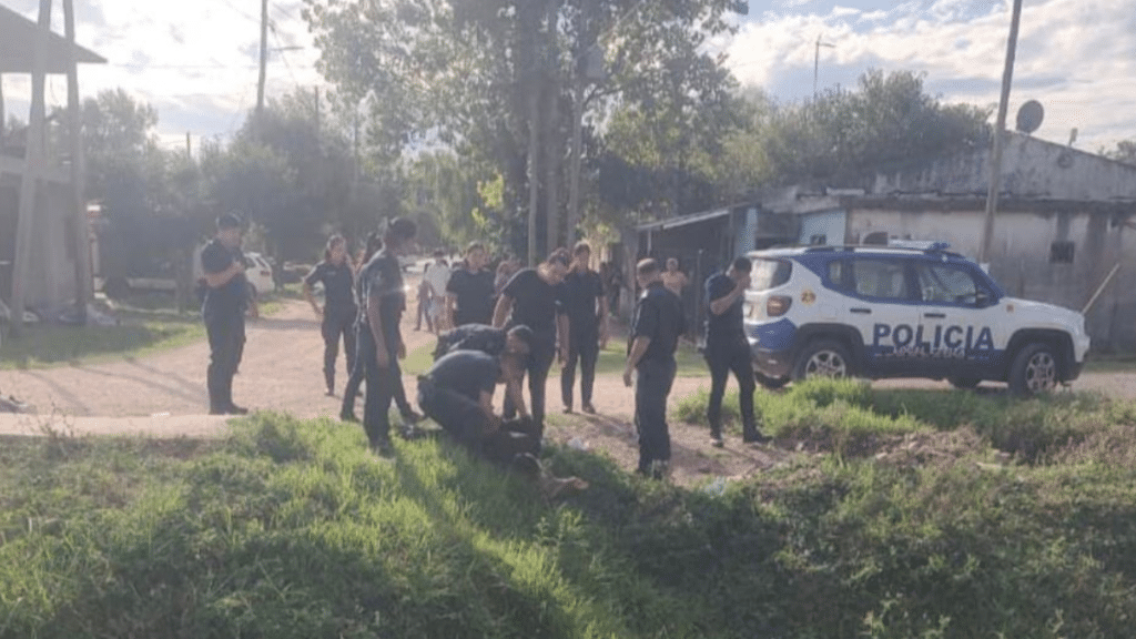 Ezeiza: Recuperan moto y objetos robados tras persecución