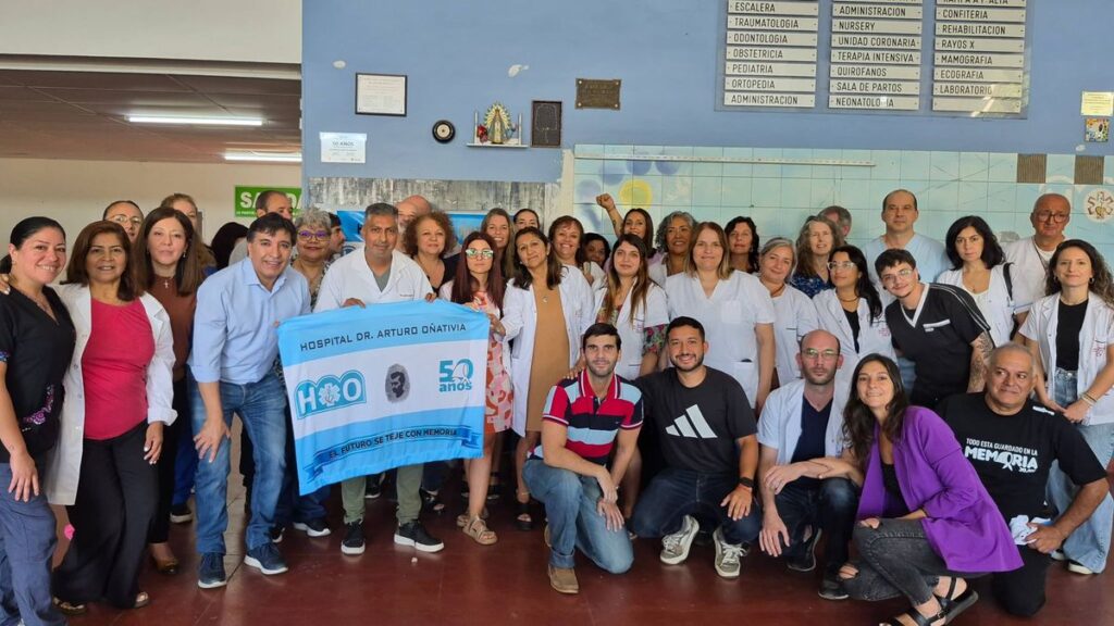 Homenaje en Hospital Oñativia por el Día de la Memoria