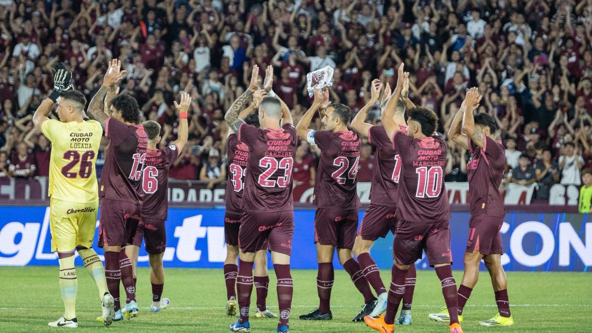 Lanús recibe a hinchas de Boca tras obtener el título