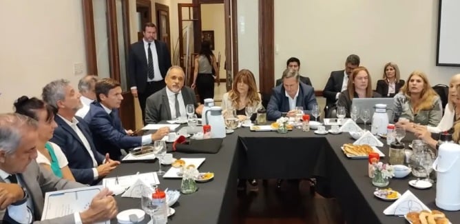 Magistrados bonaerenses piden paritarias salariales