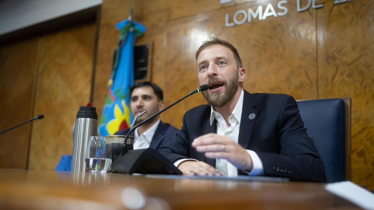 Otermín inauguró sesiones en Lomas con 36 proyectos