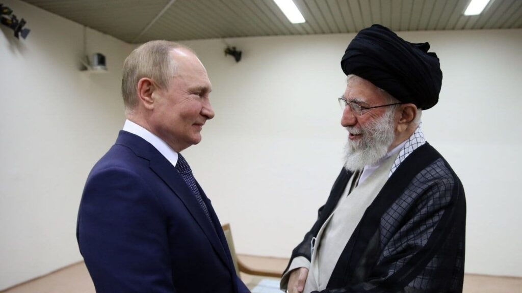 Putin felicita al hijo de Khamenei por su nuevo cargo