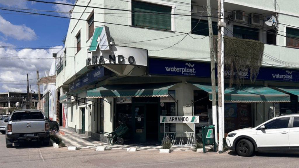 Reabren locales del Grupo Casa Armando en Canning