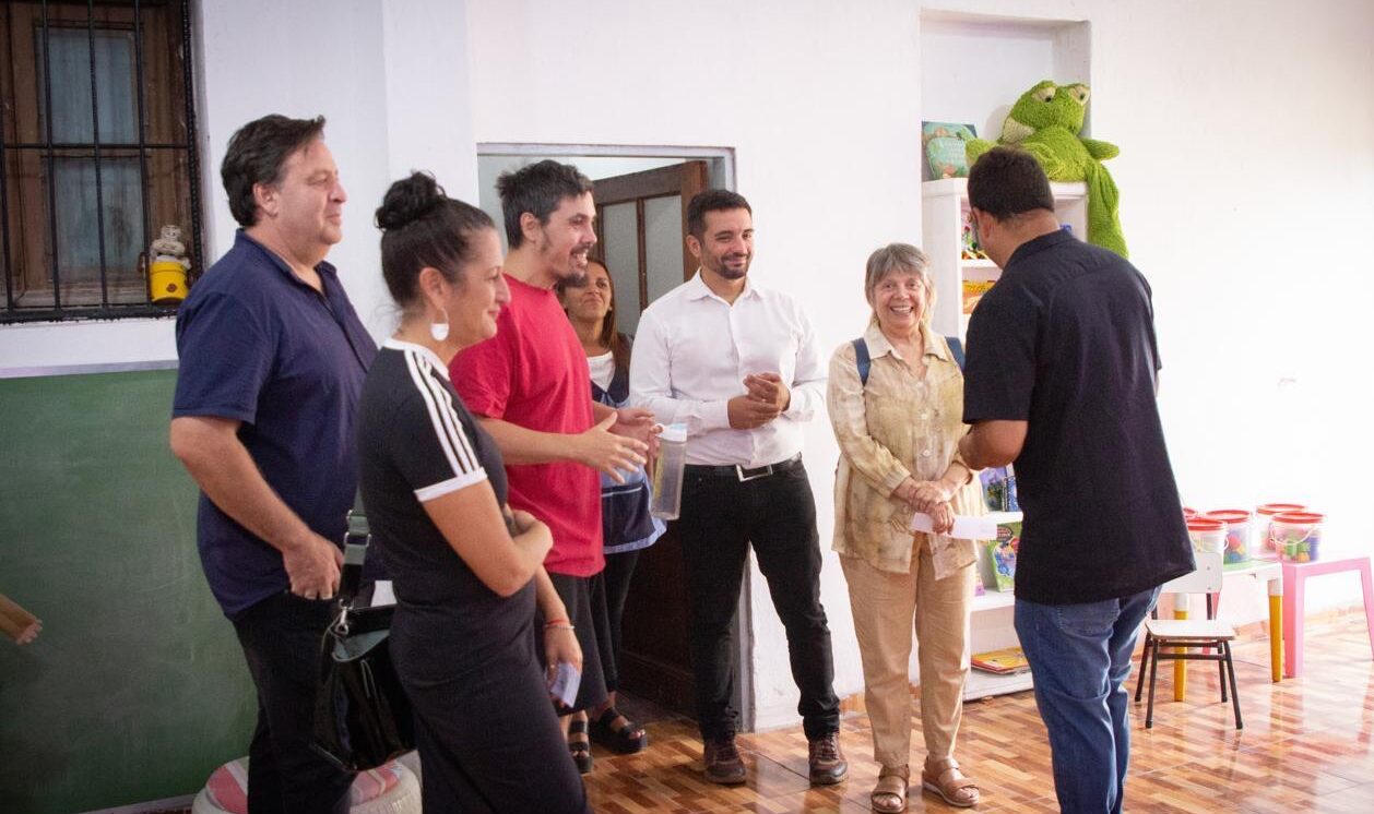 Reabrió jardín maternal en Monte Chingolo tras ajuste