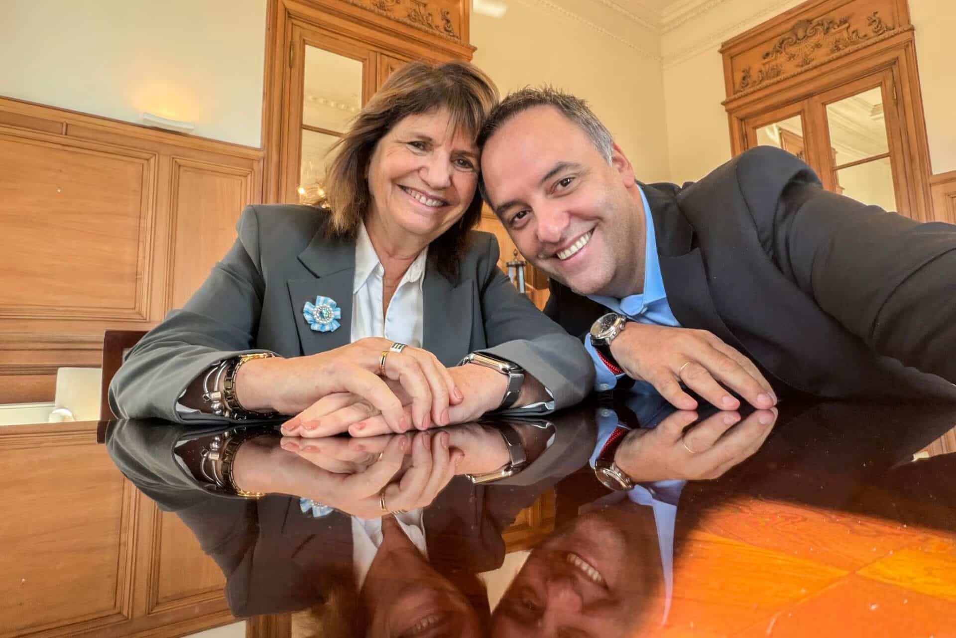 Bullrich defiende a Adorni ante críticas por su silencio