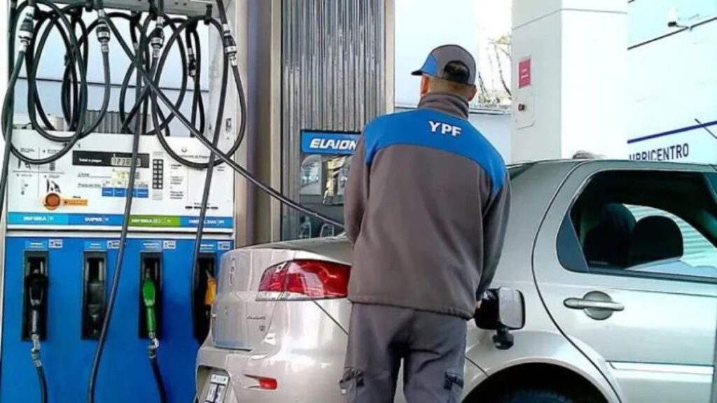 Combustibles: Precios congelados pese a presión global